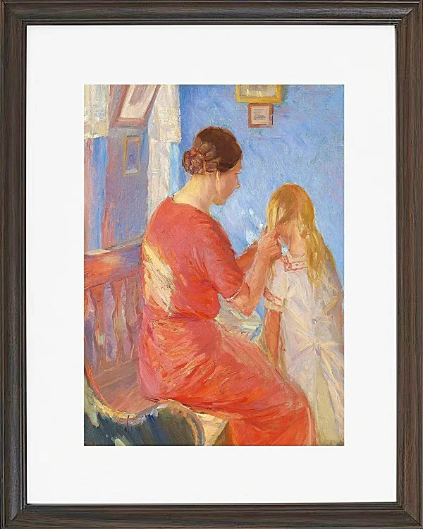 Anna Ancher - Die Mutter flechtet dem Kind die Haare 1882 | Giclée Kunstdruck gerahmt