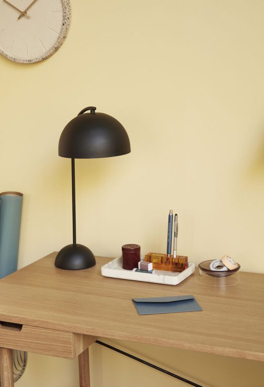 Form Table Lamp Black