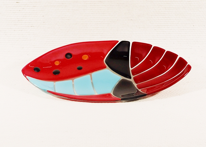 Glasschale oval rot, blau, schwarz mit runden farbigen Punkten