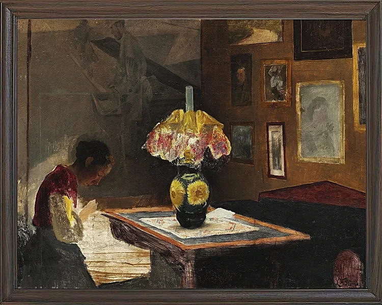Laurits Andersen Ring – Die Frau des Künstlers Sigrid näht bei Lampenlicht 1898 | Giclée Kunstdruck gerahmt