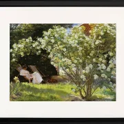 Marie Krøyer sitzt im Liegestuhl im Garten – 1893