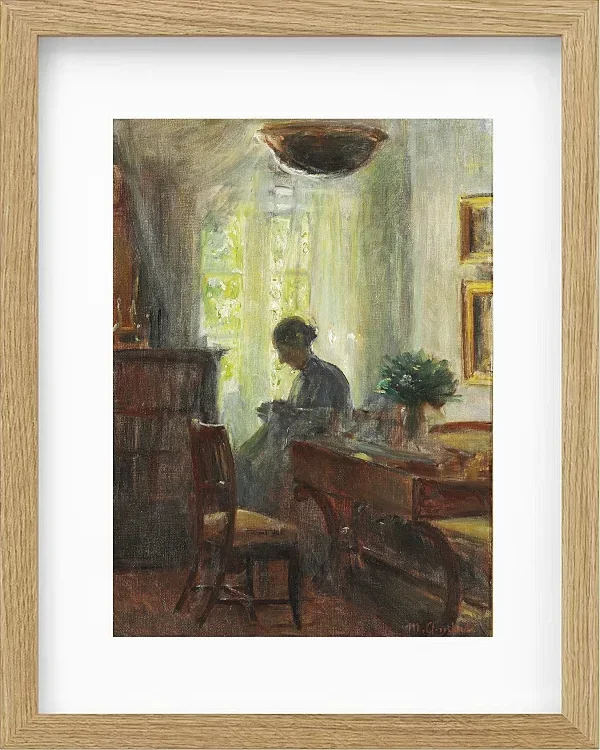 Michael Ancher - Frau Anna Ancher beim Nähen 1915 | Giclée Kunstdruck gerahmt