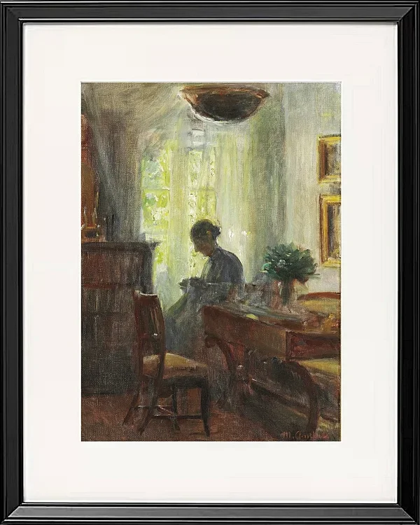 Michael Ancher - Frau Anna Ancher beim Nähen 1915 | Giclée Kunstdruck gerahmt