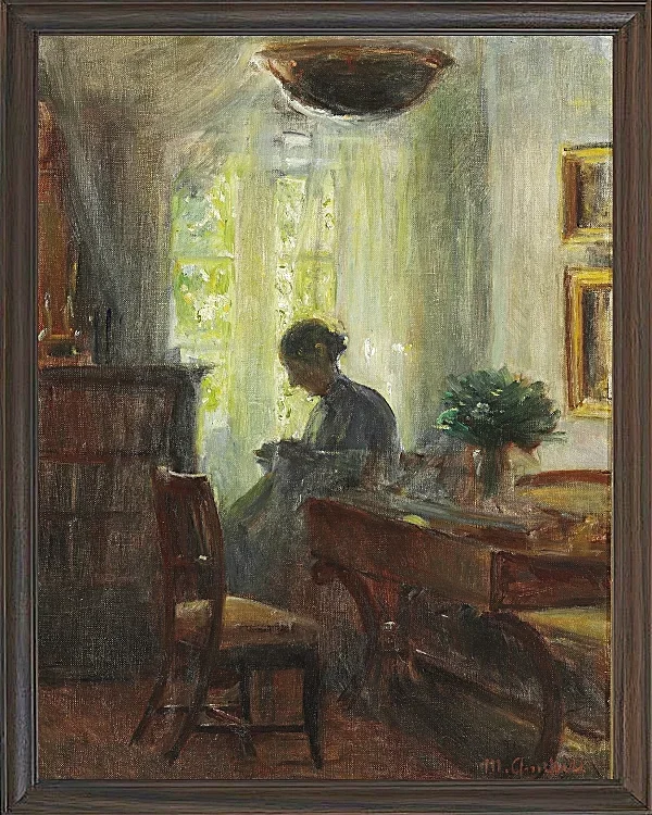 Michael Ancher - Frau Anna Ancher beim Nähen 1915 | Giclée Kunstdruck gerahmt