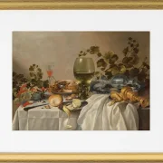 Sammlung von Silber- und Glaswaren auf einem drapierten Tisch – 1639